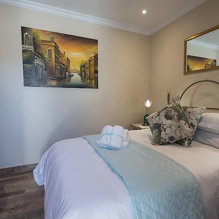 Kings Halt Hotel Блоемфонтейн Екстериор снимка