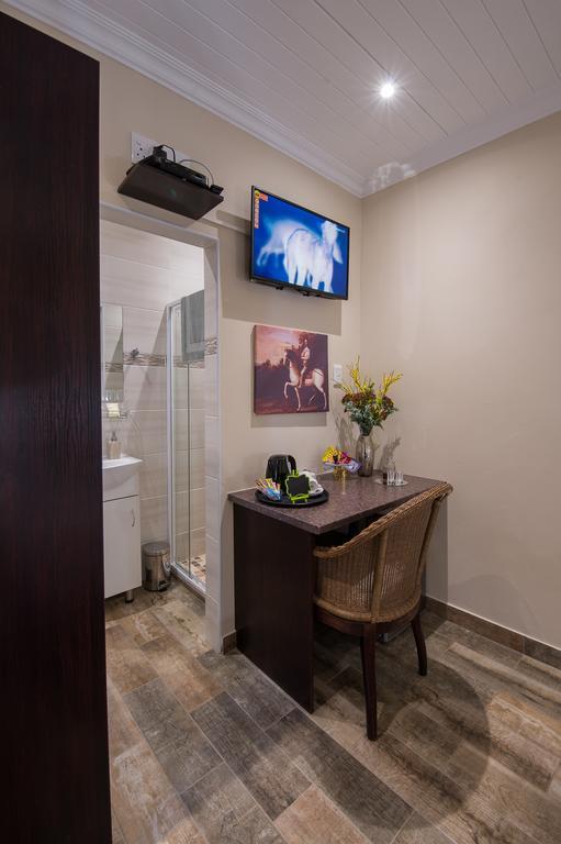 Kings Halt Hotel Блоемфонтейн Екстериор снимка