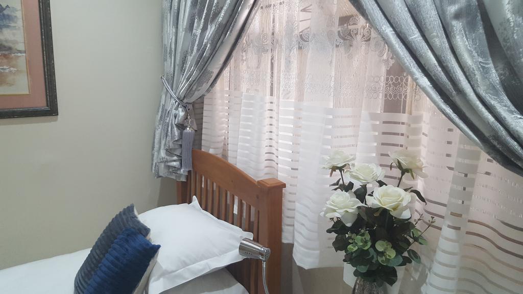 Kings Halt Hotel Блоемфонтейн Екстериор снимка